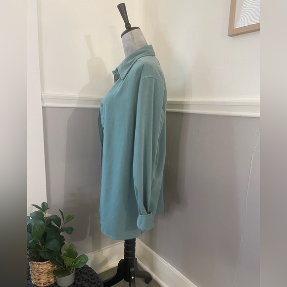 Denim&Co Sage Green Oversized Suede-like Button Down - Picture 2 of 5